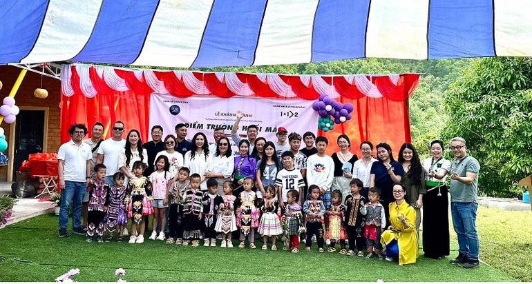 Khánh thành, đưa điểm trường Huổi Máu vào sử dụng Khánh thành, đưa điểm trường Huổi Máu vào sử dụng
