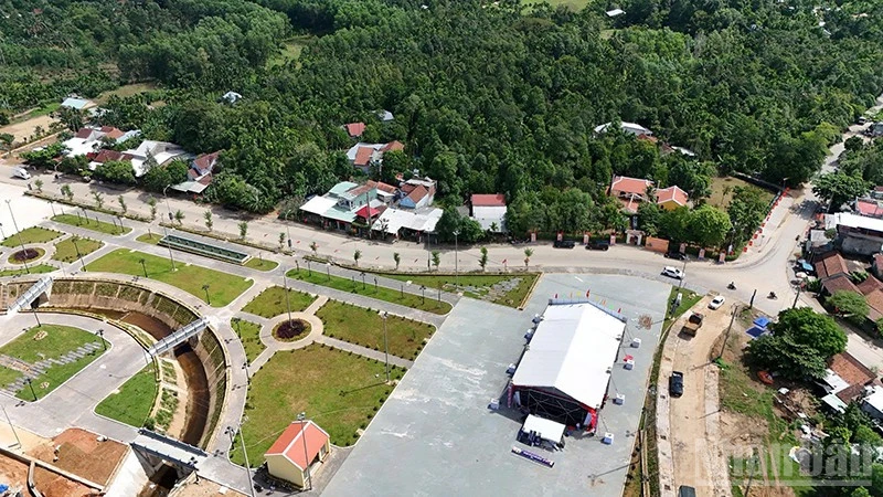 Khánh thành Khu phát huy giá trị di tích Nhà lưu niệm Cụ Huỳnh Thúc Kháng Khánh thành Khu phát huy giá trị di tích Nhà lưu niệm Cụ Huỳnh Thúc Kháng