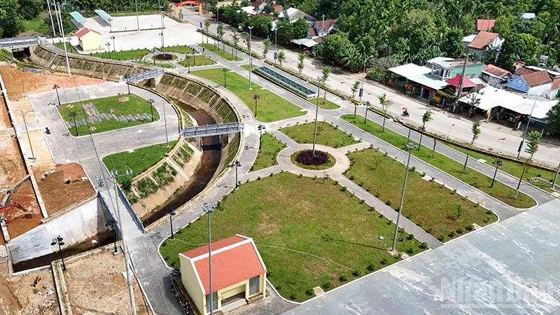 Khánh thành Khu phát huy giá trị di tích Nhà lưu niệm Cụ Huỳnh Thúc Kháng Khánh thành Khu phát huy giá trị di tích Nhà lưu niệm Cụ Huỳnh Thúc Kháng