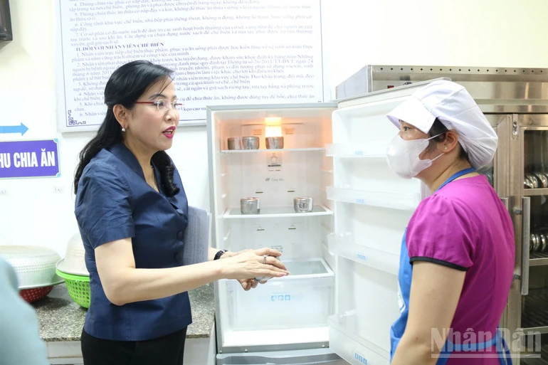 Khảo sát thực tế xây dựng Luật An toàn thực phẩm (sửa đổi) tại Lạng Sơn Khảo sát thực tế xây dựng Luật An toàn thực phẩm (sửa đổi) tại Lạng Sơn