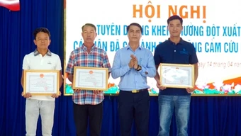 Khen thưởng 3 cá nhân dũng cảm cứu 13 người bị đuối nước