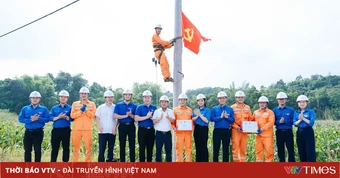 Khi đường thôn sáng đèn