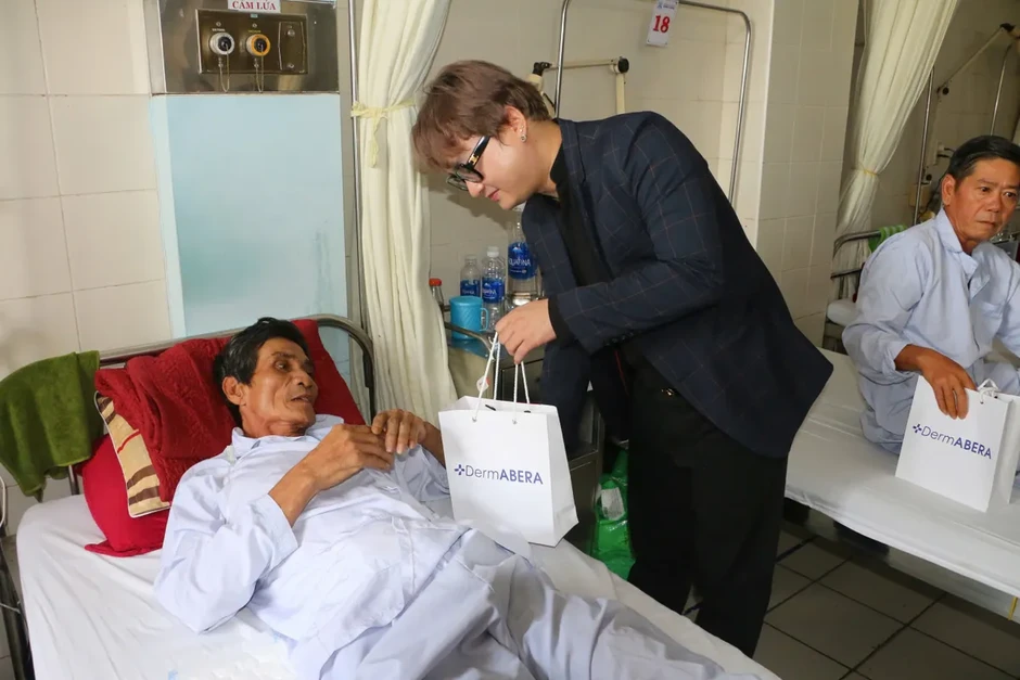 Khi người trẻ và cộng đồng cùng thắp lên những giá trị bền lâu Khi người trẻ và cộng đồng cùng thắp lên những giá trị bền lâu