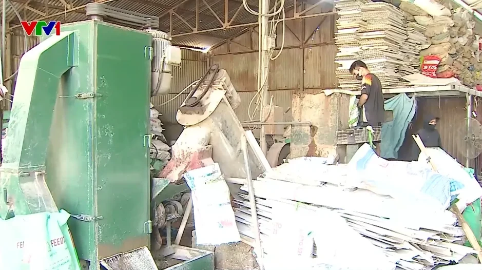 Khó khăn di dời cơ sở sản xuất gây ô nhiễm ở Hà Nội vào cụm công nghiệp Khó khăn di dời cơ sở sản xuất gây ô nhiễm ở Hà Nội vào cụm công nghiệp