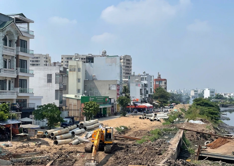 Khoảng 17 triệu m3 bùn các dự án cải tạo kênh ở TP.HCM xử lý ra sao? Khoảng 17 triệu m3 bùn các dự án cải tạo kênh ở TP.HCM xử lý ra sao?