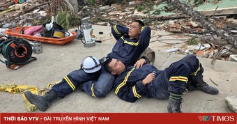 Khoảnh khắc nghỉ ngơi của Đội Cứu nạn, cứu hộ Việt Nam tại Venezuela