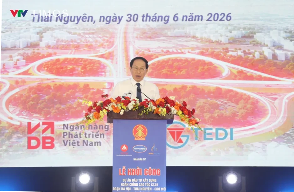 Khởi công dự án cao tốc Hà Nội - Thái Nguyên - Chợ Mới: Mở không gian phát triển, đón làn sóng FDI Khởi công dự án cao tốc Hà Nội - Thái Nguyên - Chợ Mới: Mở không gian phát triển, đón làn sóng FDI