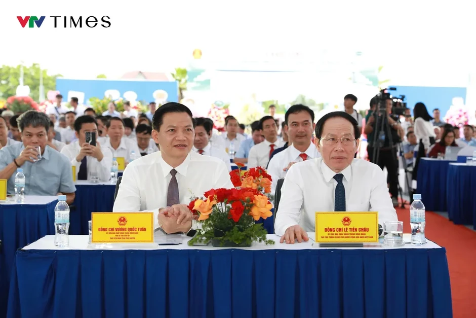 Khởi công dự án cao tốc Hà Nội - Thái Nguyên - Chợ Mới: Mở không gian phát triển, đón làn sóng FDI Khởi công dự án cao tốc Hà Nội - Thái Nguyên - Chợ Mới: Mở không gian phát triển, đón làn sóng FDI
