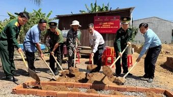 Khởi công xây dựng 4 căn nhà “Đại Đoàn kết” tặng hộ nghèo ở khu vực biên giới Đắk Lắk