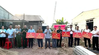 Khởi công xây dựng 6 căn nhà “Đại đoàn kết” cho các gia đình khó khăn ở xã biên giới tỉnh Đắk Lắk