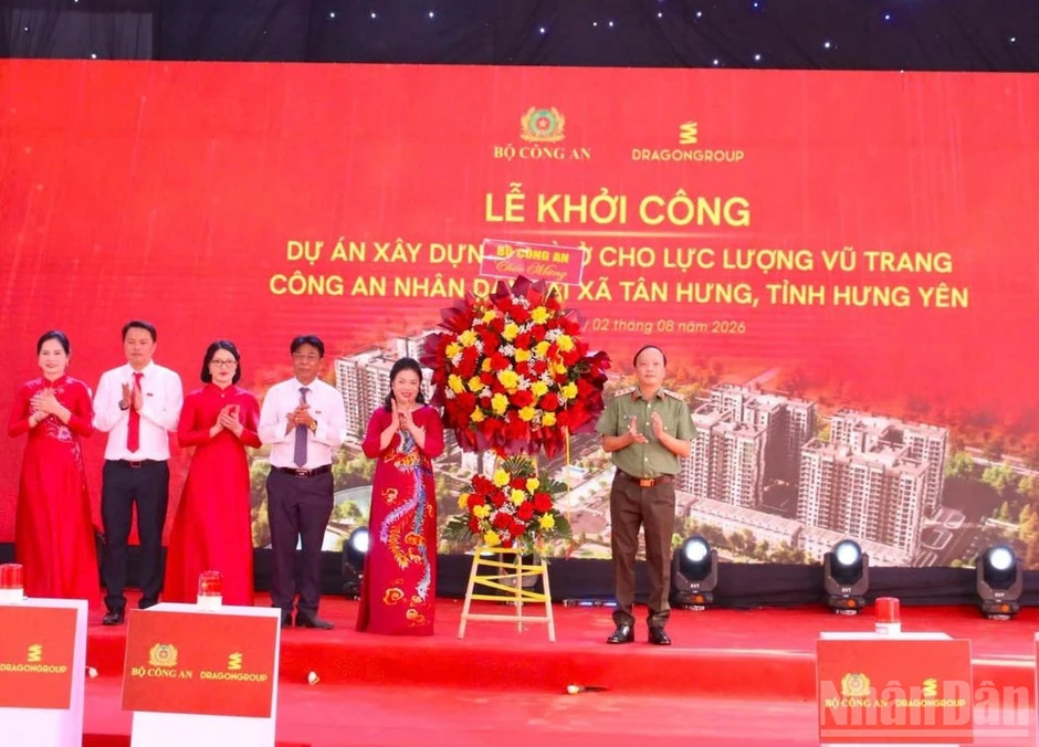 Khởi công xây dựng nhà ở cho lực lượng Công an nhân dân tỉnh Hưng Yên Khởi công xây dựng nhà ở cho lực lượng Công an nhân dân tỉnh Hưng Yên
