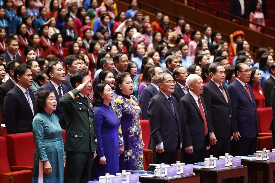 Khơi dậy khát vọng cống hiến, phát huy vai trò phụ nữ Việt Nam trong kỷ nguyên mới