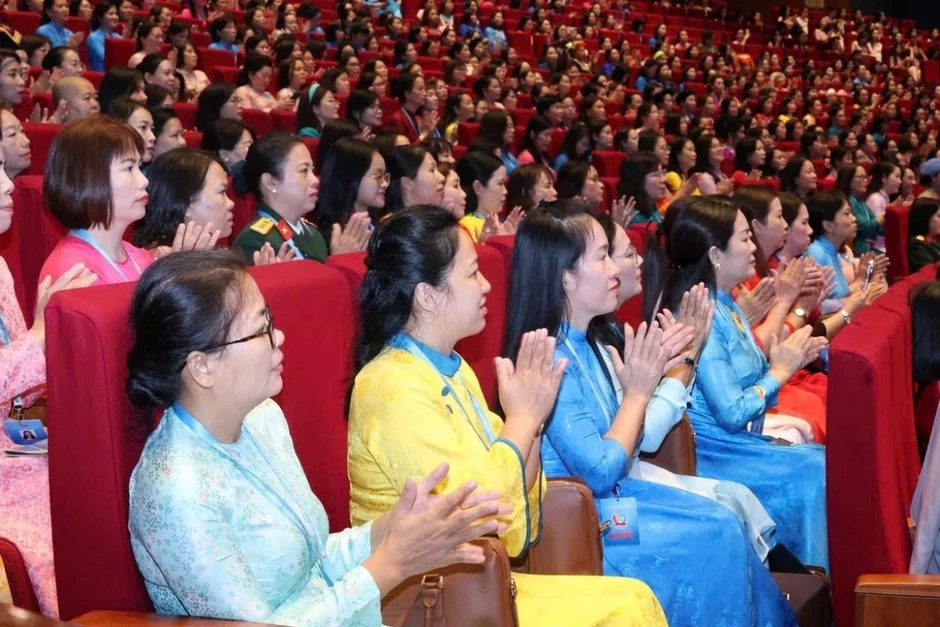 Khơi dậy khát vọng cống hiến, phát huy vai trò phụ nữ Việt Nam trong kỷ nguyên mới