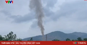 Khói đen từ cơ sở tái chế ám ảnh khu dân cư ở Quảng Ninh