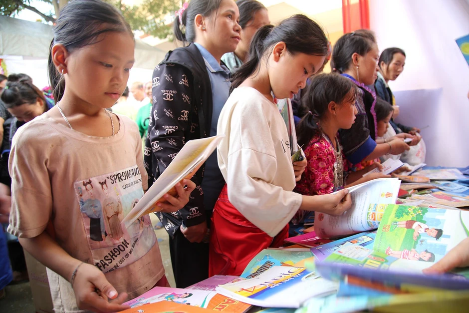Khởi động lại Phiên chợ 0 đồng cho trẻ em vùng cao tại Lào Cai Khởi động lại Phiên chợ 0 đồng cho trẻ em vùng cao tại Lào Cai