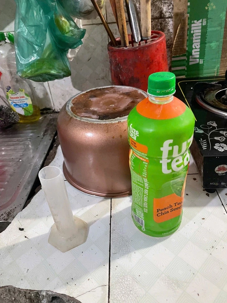 Khởi tố 4 người ở TP.HCM sản xuất hơn 1.000 tấn giá đỗ bằng hóa chất Khởi tố 4 người ở TP.HCM sản xuất hơn 1.000 tấn giá đỗ bằng hóa chất