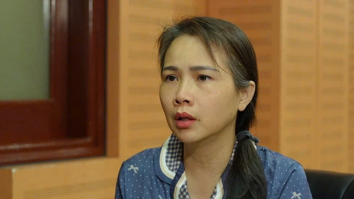 Khởi tố nữ chủ doanh nghiệp buôn lậu hàng chục ngàn tấn chân gà đông lạnh Khởi tố nữ chủ doanh nghiệp buôn lậu hàng chục ngàn tấn chân gà đông lạnh