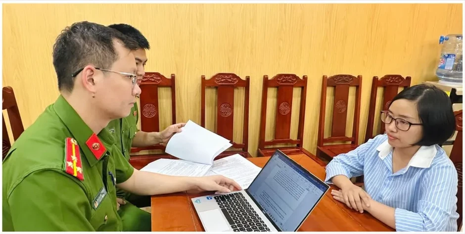 Khởi tố vụ xả gần 6 triệu kg chất thải tại trang trại chăn nuôi ở Thanh Hóa Khởi tố vụ xả gần 6 triệu kg chất thải tại trang trại chăn nuôi ở Thanh Hóa