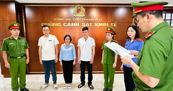 Khởi tố vụ xả gần 6 triệu kg chất thải tại trang trại chăn nuôi ở Thanh Hóa
