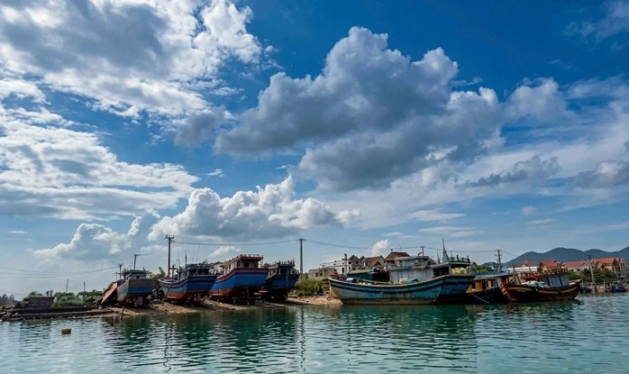 Khốn khổ vì 3 cơ sở sửa chữa tàu tự phát Khốn khổ vì 3 cơ sở sửa chữa tàu tự phát