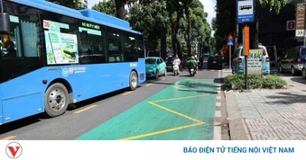 Không chỉ miễn phí vé, TP.HCM nâng cấp hạ tầng xe buýt để giữ chân hành khách