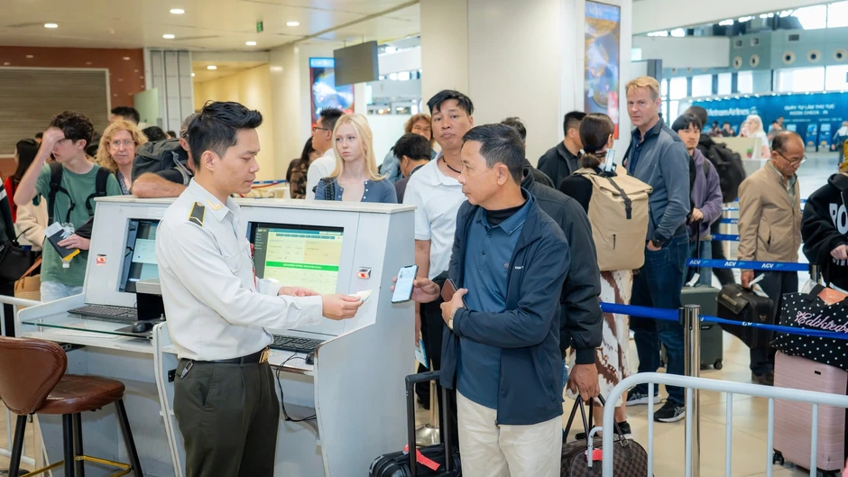 Quy định mới: Không còn dùng bằng lái xe để làm thủ tục đi máy bay Quy định mới: Không còn dùng bằng lái xe để làm thủ tục đi máy bay