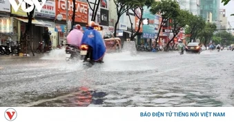 Không khí lạnh yếu gây mưa dông, nhiều nơi đề phòng lốc sét và mưa đá