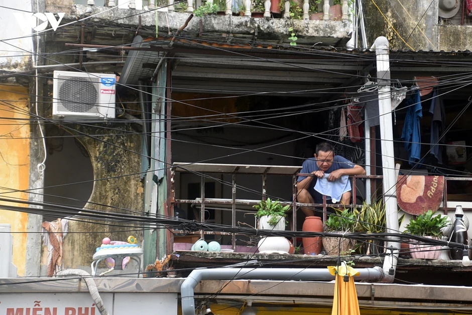 Khu tập thể Ngọc Khánh xuống cấp, người dân Hà Nội chờ ngày cải tạo, xây lại