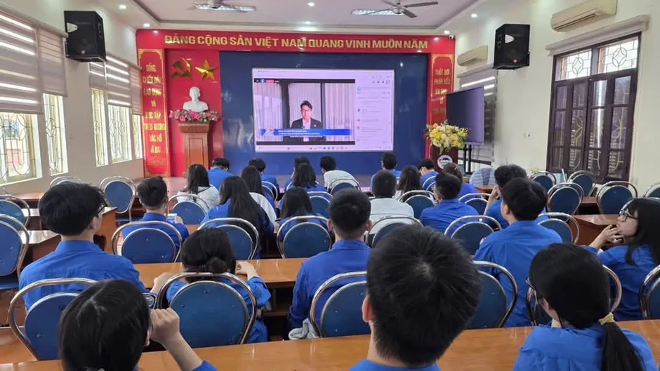Khuyến khích thanh niên phát huy vai trò tiên phong trong 5 lĩnh vực Khuyến khích thanh niên phát huy vai trò tiên phong trong 5 lĩnh vực