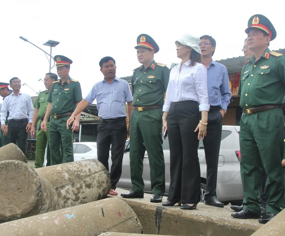 Kiểm tra công tác phòng, chống thiên tai và tìm kiếm cứu nạn tại Cà Mau Kiểm tra công tác phòng, chống thiên tai và tìm kiếm cứu nạn tại Cà Mau