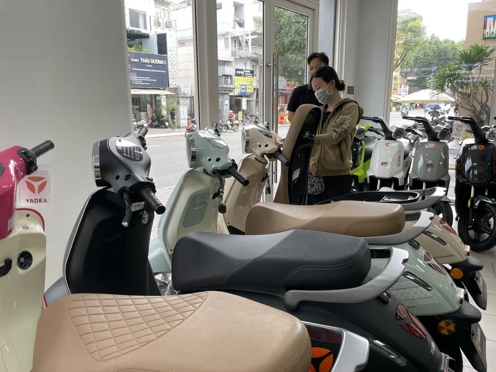 Kiến nghị bố trí khu vực để xe điện và trạm sạc điện tại các chung cư TP.HCM Kiến nghị bố trí khu vực để xe điện và trạm sạc điện tại các chung cư TP.HCM