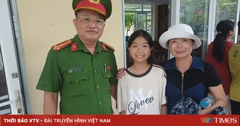 Kịp thời hỗ trợ gia đình tìm con đi lạc khi tham quan Lăng Bác