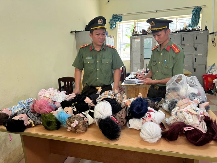 Kuman Thong "xâm nhập" trường học: Công an Tây Ninh tạm giữ nhiều đồ vật liên quan Kuman Thong "xâm nhập" trường học: Công an Tây Ninh tạm giữ nhiều đồ vật liên quan