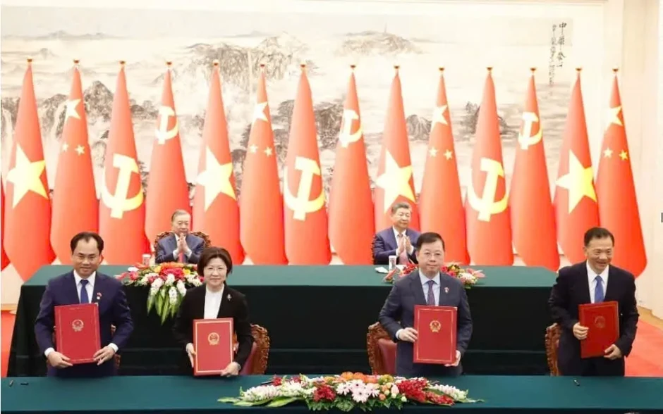 Ký Nghị định thư xuất khẩu bưởi, chanh sang Trung Quốc: Mở rộng cánh cửa cho nông sản Việt Ký Nghị định thư xuất khẩu bưởi, chanh sang Trung Quốc: Mở rộng cánh cửa cho nông sản Việt