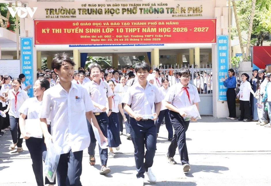 Kỳ thi lớp 10 THPT ở Đà Nẵng: 169 thí sinh vắng mặt, 2 thí sinh bị đình chỉ Kỳ thi lớp 10 THPT ở Đà Nẵng: 169 thí sinh vắng mặt, 2 thí sinh bị đình chỉ
