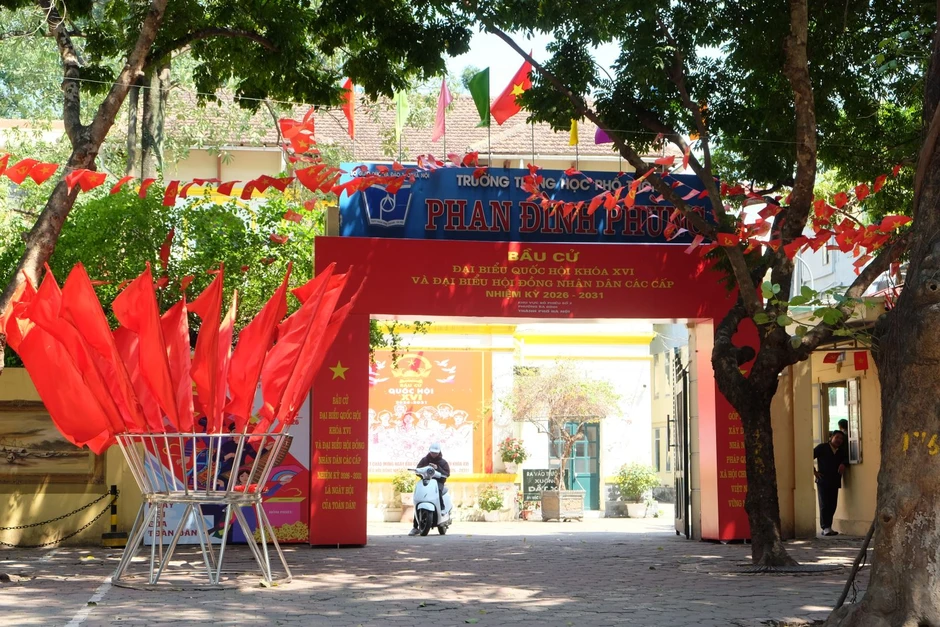 Lá phiếu của Đảng viên trẻ và trách nhiệm với tương lai đất nước Lá phiếu của Đảng viên trẻ và trách nhiệm với tương lai đất nước