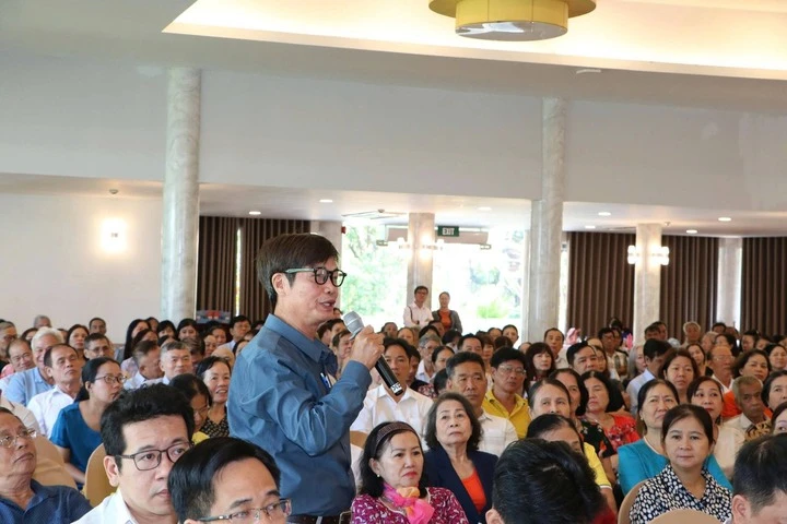 Lá phiếu của những cử tri đặc biệt Lá phiếu của những cử tri đặc biệt