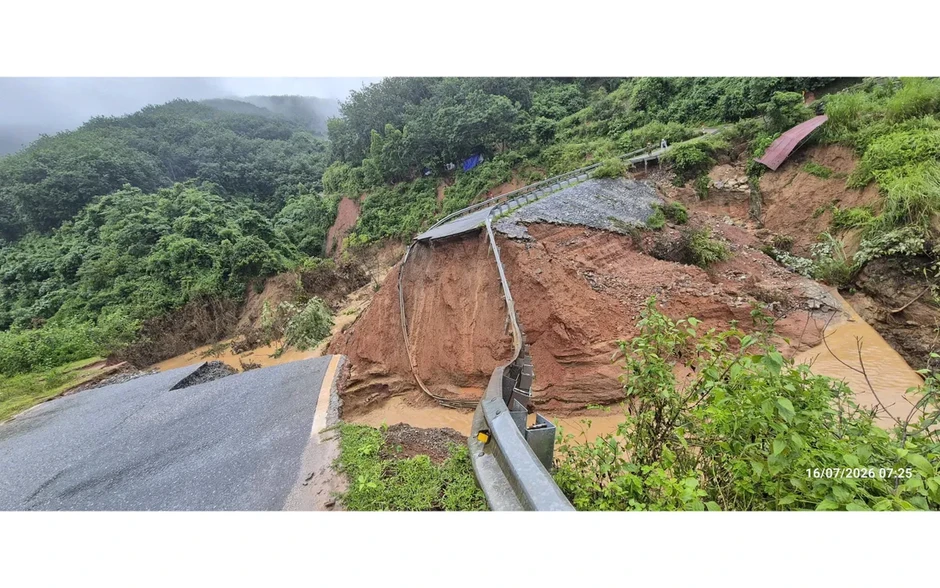 Lai Châu: Căng mình ứng phó sạt lở, giữ vững những tuyến đường huyết mạch Lai Châu: Căng mình ứng phó sạt lở, giữ vững những tuyến đường huyết mạch