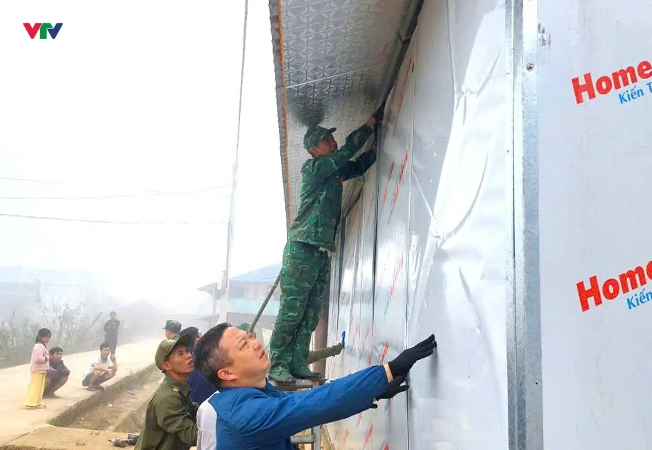 Lai Châu: Mưa đá gây thiệt hại nhiều nhà dân xã Pa Ủ Lai Châu: Mưa đá gây thiệt hại nhiều nhà dân xã Pa Ủ