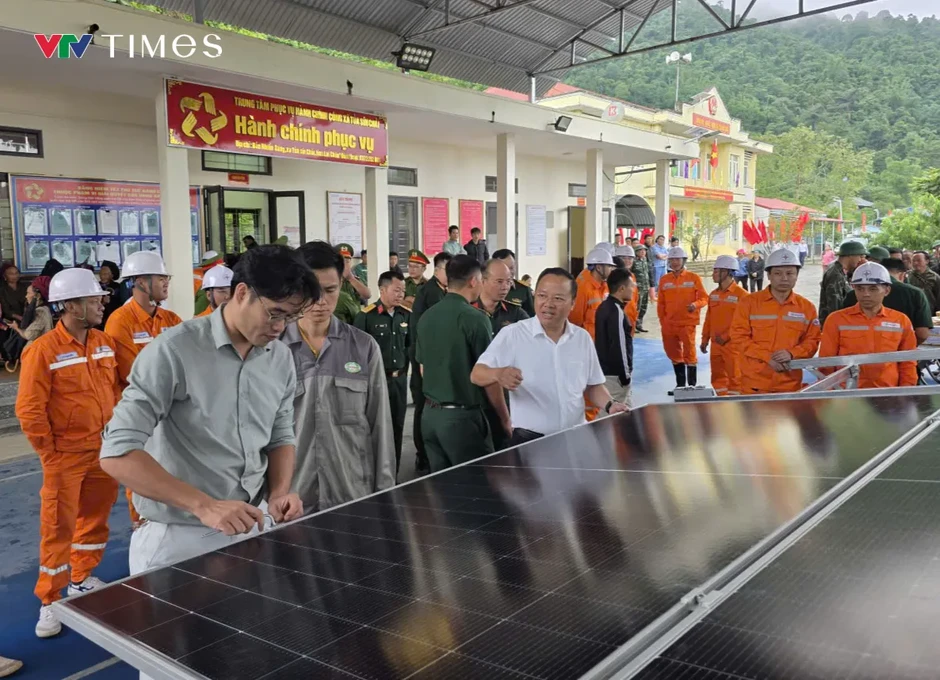 Lai Châu: Thắp sáng bản làng bằng năng lượng xanh Lai Châu: Thắp sáng bản làng bằng năng lượng xanh