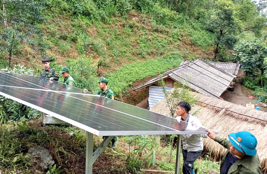 Lai Châu: Thắp sáng vùng biên bằng năng lượng xanh, vun đắp thế trận lòng dân Lai Châu: Thắp sáng vùng biên bằng năng lượng xanh, vun đắp thế trận lòng dân