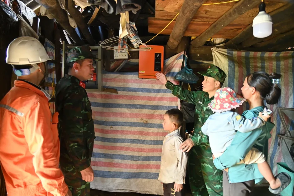Lai Châu: Thắp sáng vùng biên bằng năng lượng xanh, vun đắp thế trận lòng dân Lai Châu: Thắp sáng vùng biên bằng năng lượng xanh, vun đắp thế trận lòng dân