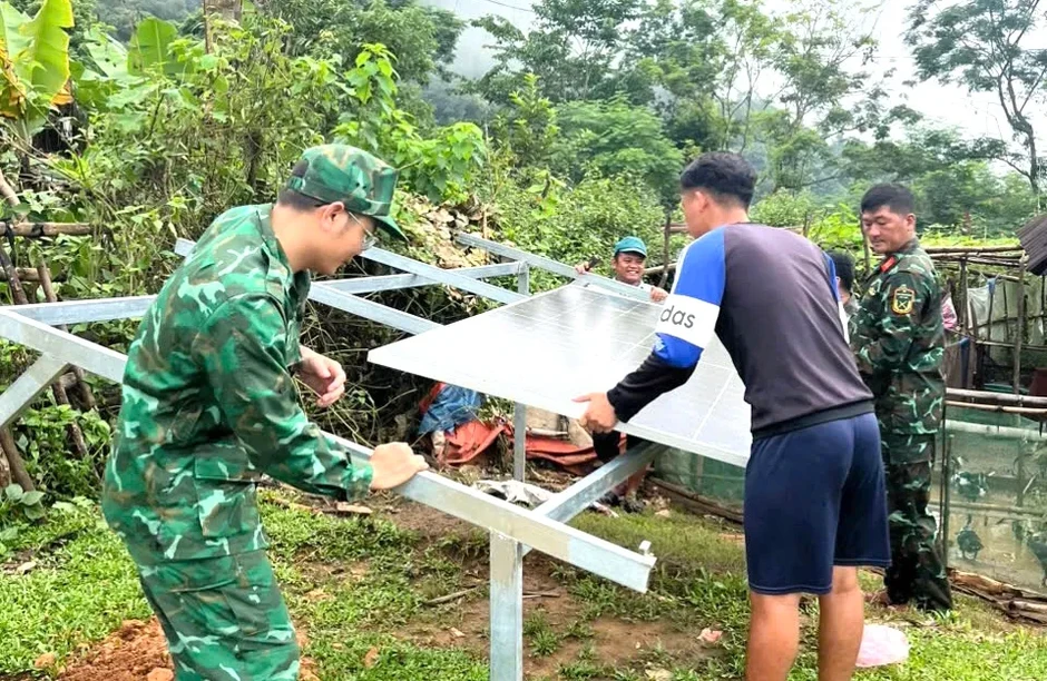 Lai Châu: Thắp sáng vùng biên bằng năng lượng xanh, vun đắp thế trận lòng dân Lai Châu: Thắp sáng vùng biên bằng năng lượng xanh, vun đắp thế trận lòng dân