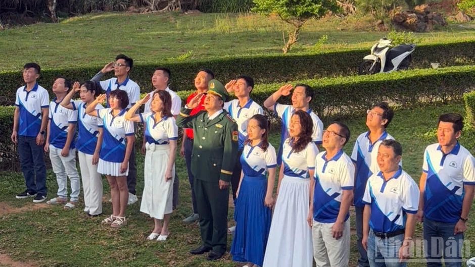 Lâm Đồng: Các đơn vị Khối thi đua số 7 hoàn thành tốt chỉ tiêu doanh thu Lâm Đồng: Các đơn vị Khối thi đua số 7 hoàn thành tốt chỉ tiêu doanh thu