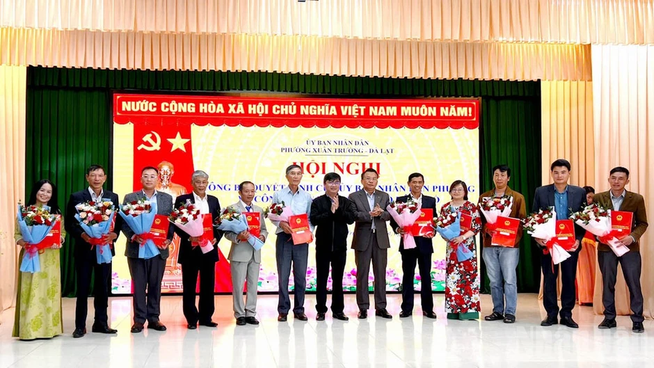 Lâm Đồng: Công nhận các tổ trưởng dân phố tại phường Xuân Trường-Đà Lạt