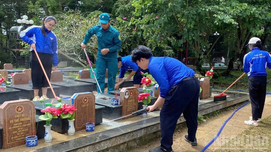 Lâm Đồng hoàn thành lấy mẫu ADN hài cốt liệt sĩ tại các nghĩa trang liệt sĩ