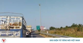 Lâm Đồng kiến nghị giải quyết tình trạng ùn tắc giao thông trên cao tốc