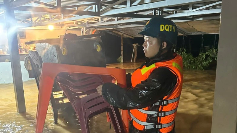 Lâm Đồng: Mưa kéo dài khiến khu vực Bảo Lộc ngập sâu Lâm Đồng: Mưa kéo dài khiến khu vực Bảo Lộc ngập sâu