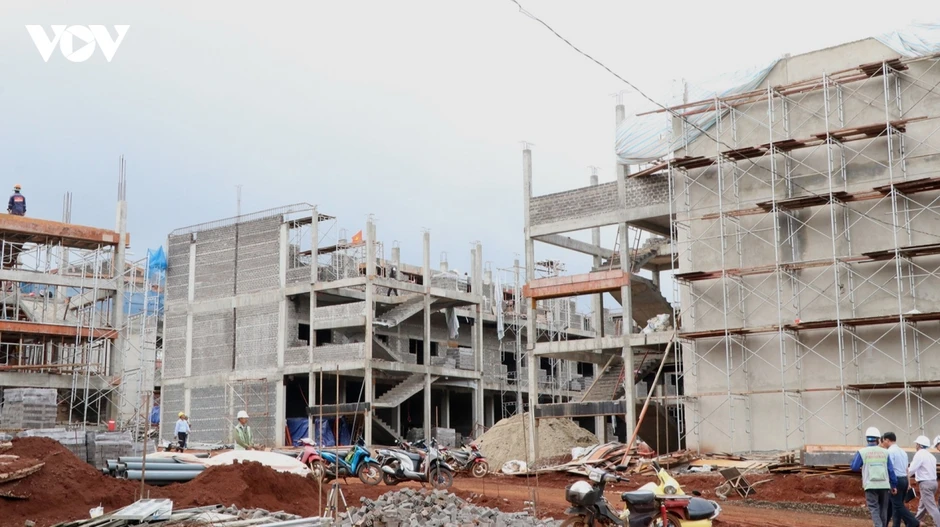Lâm Đồng: Phấn đấu hoàn thành 2 trường nội trú biên giới trước ngày 15/8 Lâm Đồng: Phấn đấu hoàn thành 2 trường nội trú biên giới trước ngày 15/8
