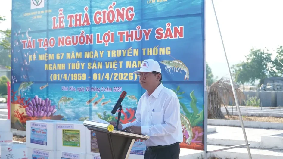 Lâm Đồng: Thả hơn 1,4 triệu con giống tái tạo nguồn lợi thủy sản Lâm Đồng: Thả hơn 1,4 triệu con giống tái tạo nguồn lợi thủy sản